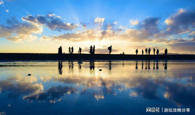 适 青海旅游良心攻略带你去5月份去青海湖穿什么衣服合